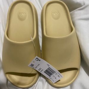 Yeezy Slides
